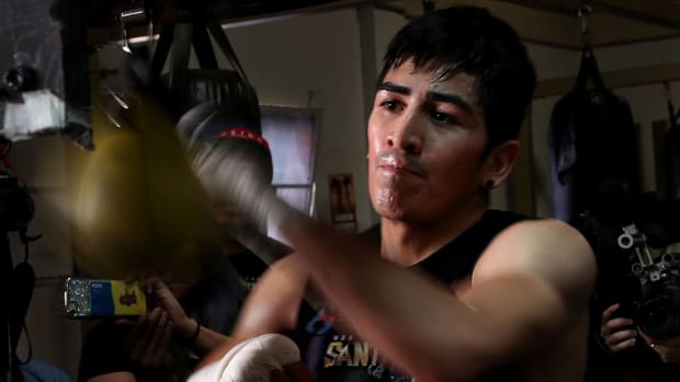 leo-santa-cruz-boxing.jpg